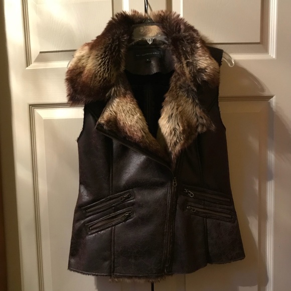 MO X MEMBERS ONLY Jackets & Blazers - Faux leather and fur vest